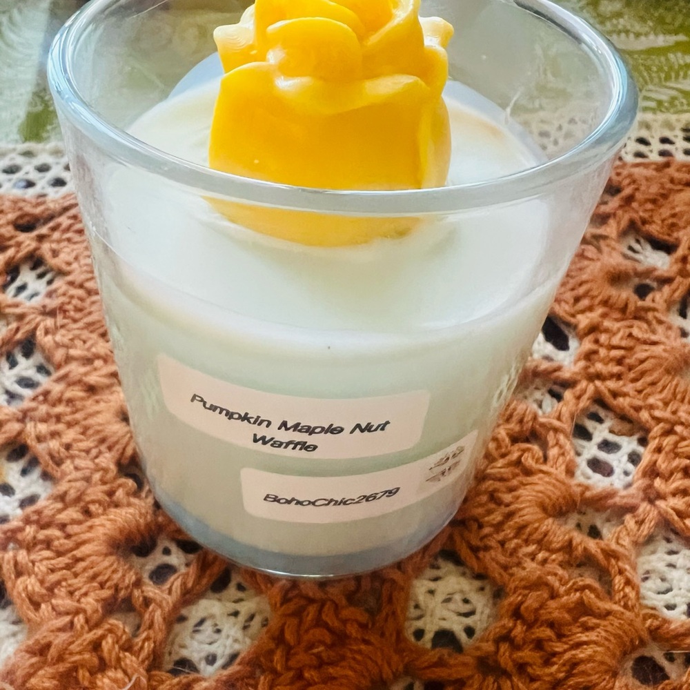 Pumpkin Maple Nut Candle with Yellow Topper